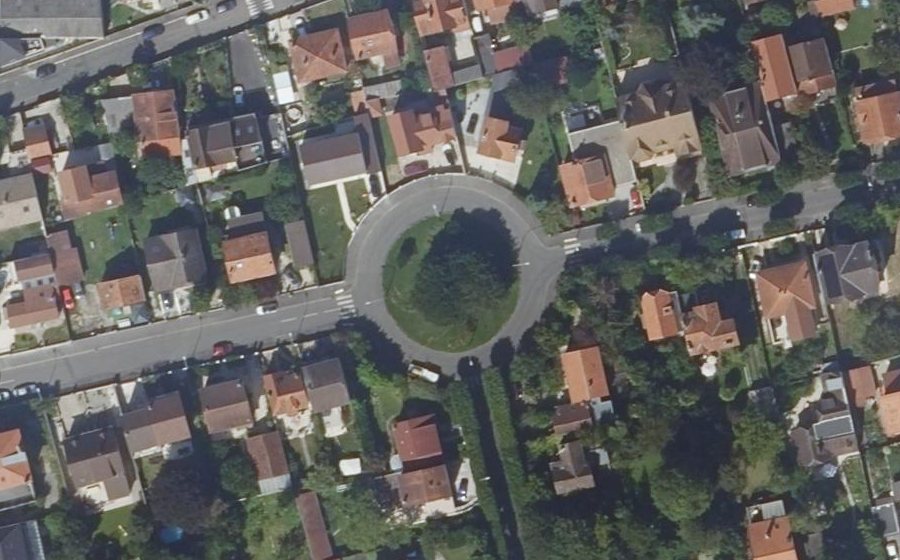 Vue aérienne du Rond-point anonyme n°4497865
