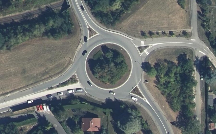 Vue aérienne du Rond-point anonyme n°4519050