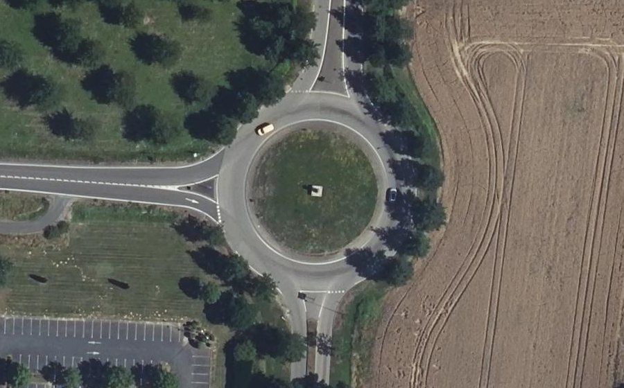 Vue aérienne du Rond-point anonyme n°4525042