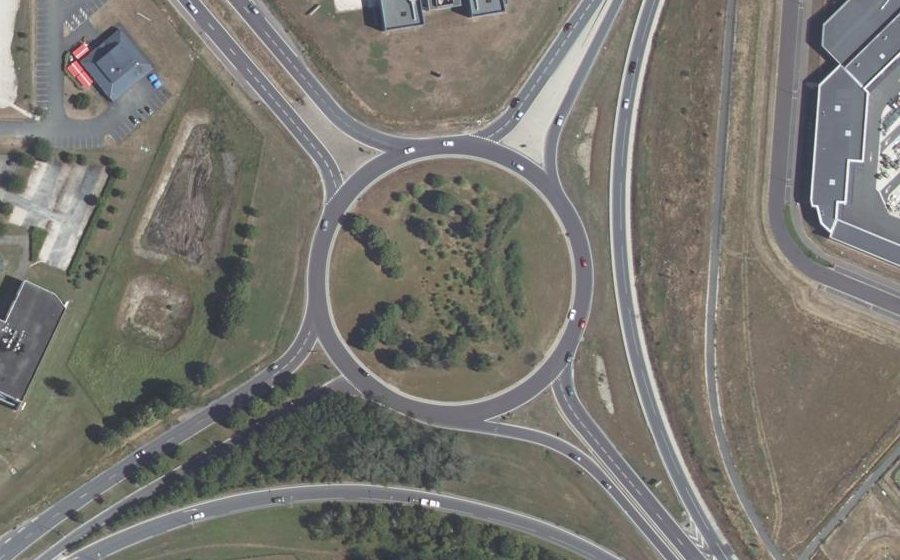 Vue aérienne du Rond-point anonyme n°4526577