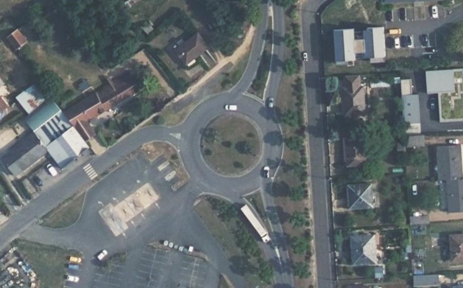 Vue aérienne du Rond-point anonyme n°4526685