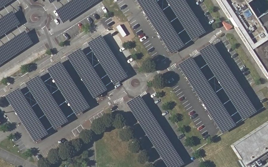 Vue aérienne du Rond-point anonyme n°453073533