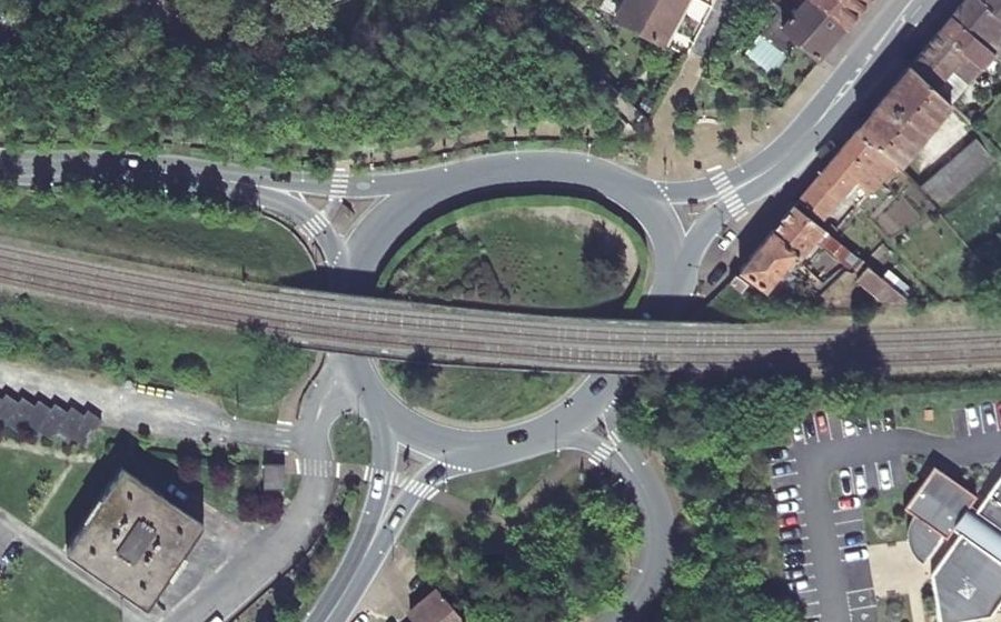 Vue aérienne du Rond-point anonyme n°4533915