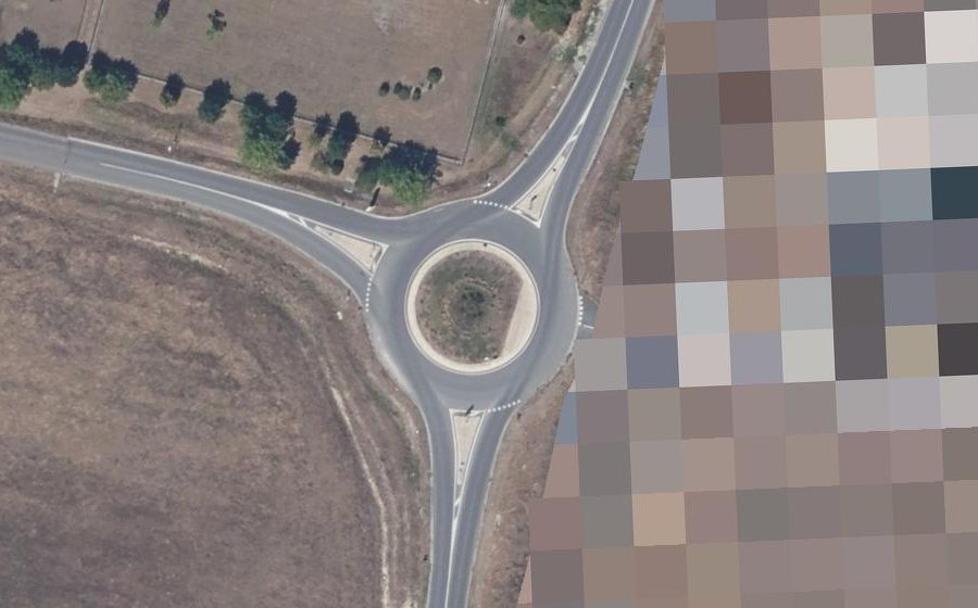 Vue aérienne du Rond-point anonyme n°454515864
