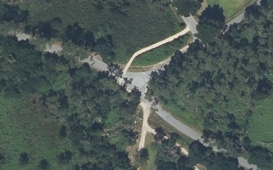 Vue aérienne du Rond-point anonyme n°4547059