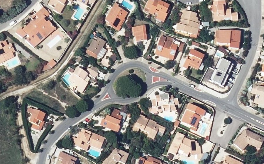 Vue aérienne du Rond-point anonyme n°455992804