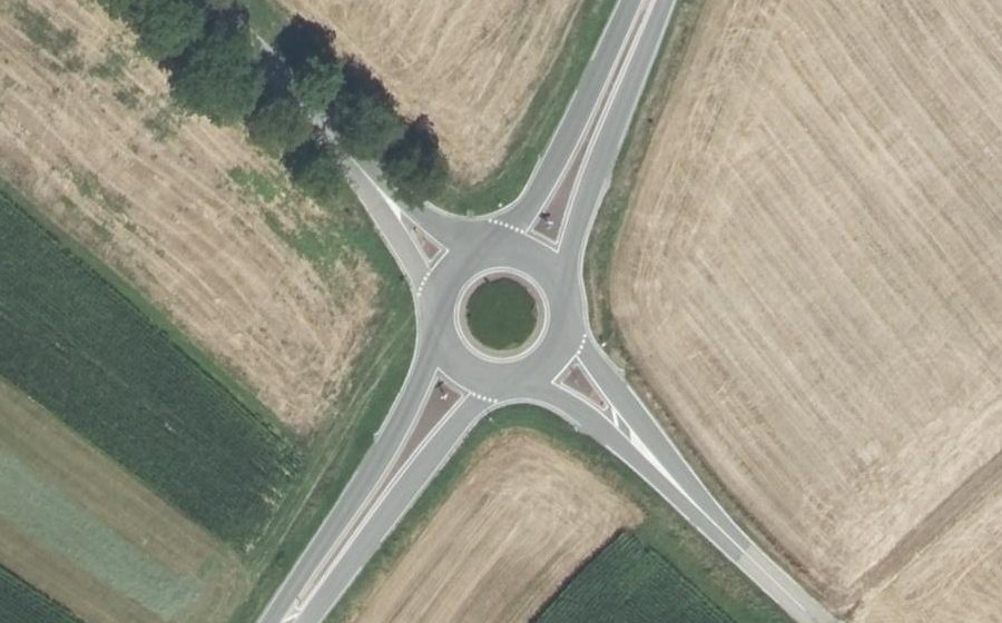 Vue aérienne du Rond-point anonyme n°4566072