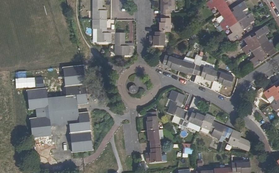 Vue aérienne du Rond-point anonyme n°45661001