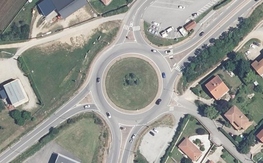 Vue aérienne du Rond-point anonyme n°4568059