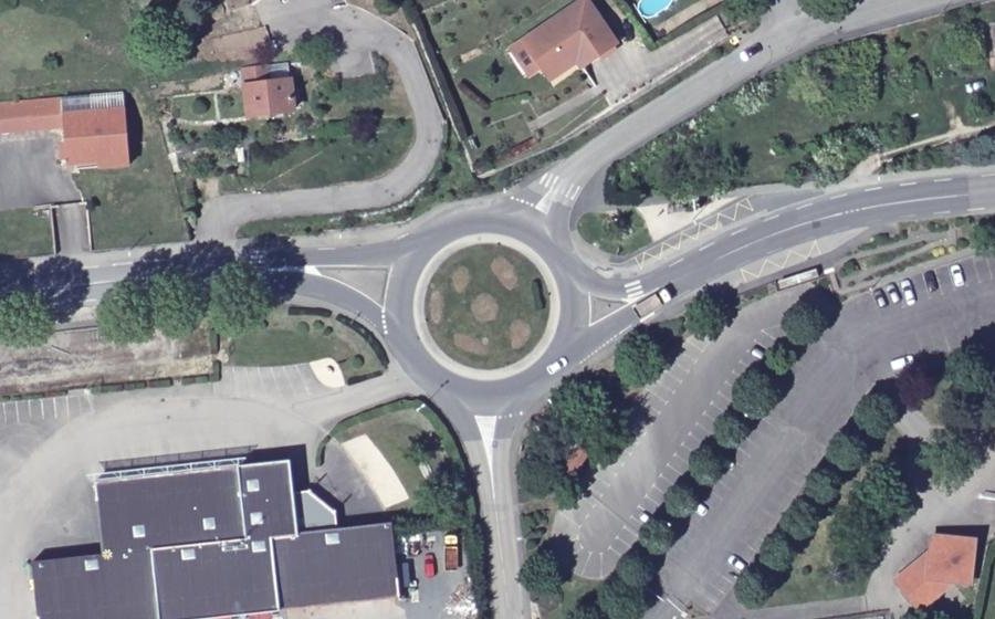 Vue aérienne du Rond-point anonyme n°4568062
