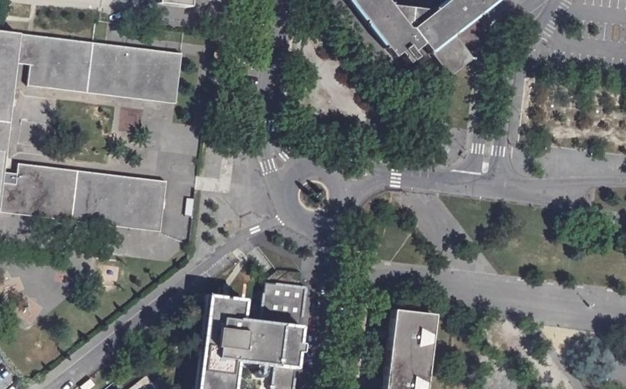 Vue aérienne du Rond-point anonyme n°4577463