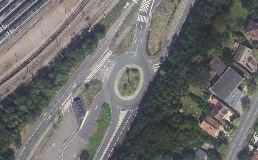 Vue aérienne du Rond-point anonyme n°4587775