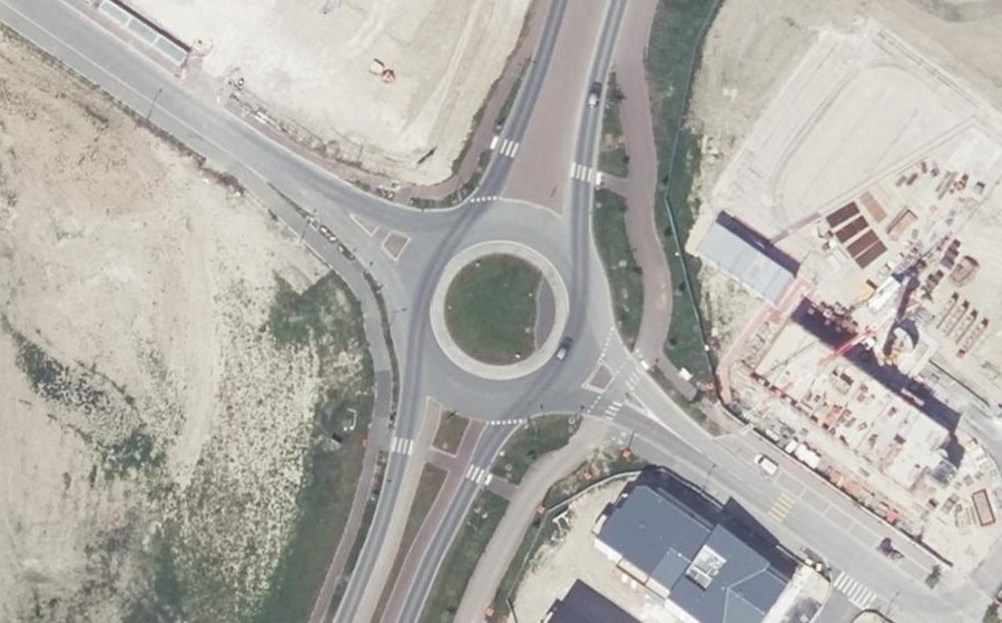 Vue aérienne du Rond-point anonyme n°458981900