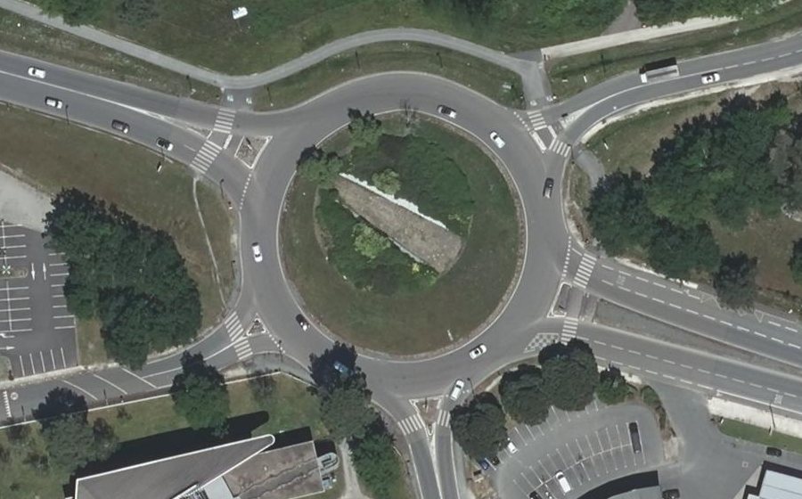 Vue aérienne du Rond-point anonyme n°4646599