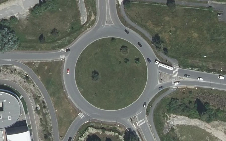 Vue aérienne du Rond-point anonyme n°4646839