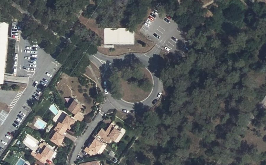 Vue aérienne du Rond-point anonyme n°4650139