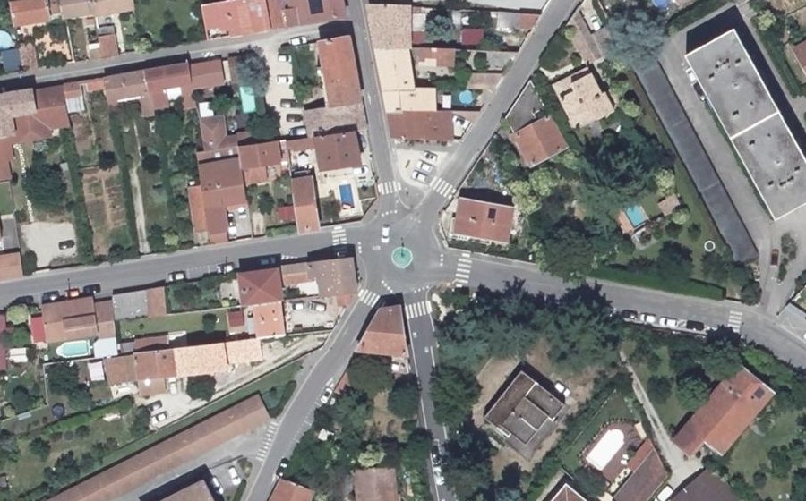 Vue aérienne du Rond-point anonyme n°4650645