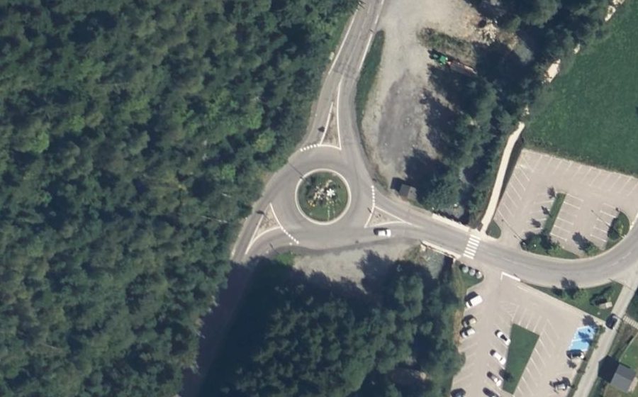 Vue aérienne du Rond-point anonyme n°4678006