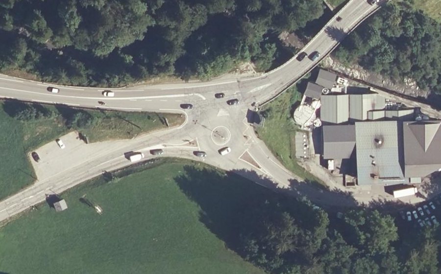 Vue aérienne du Rond-point anonyme n°4678015