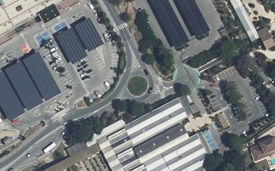 Vue aérienne du Rond-point anonyme n°4688751