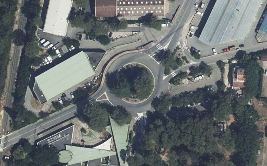 Vue aérienne du Rond-point anonyme n°4695005