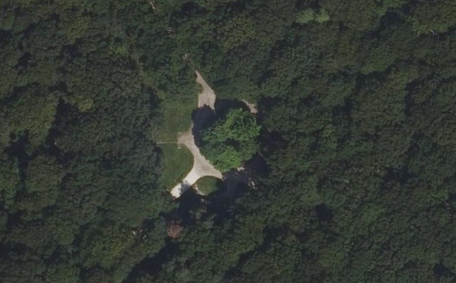 Vue aérienne du Carrefour de la Table du Roi