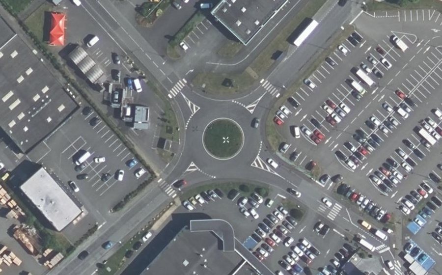 Vue aérienne du Rond-point anonyme n°4703496