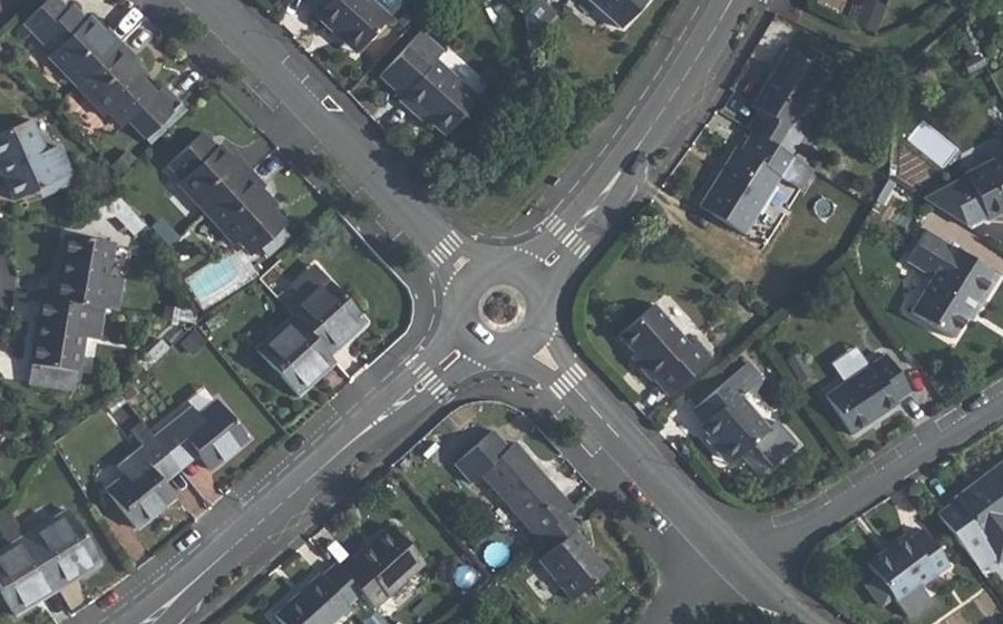 Vue aérienne du Rond-point anonyme n°4706949
