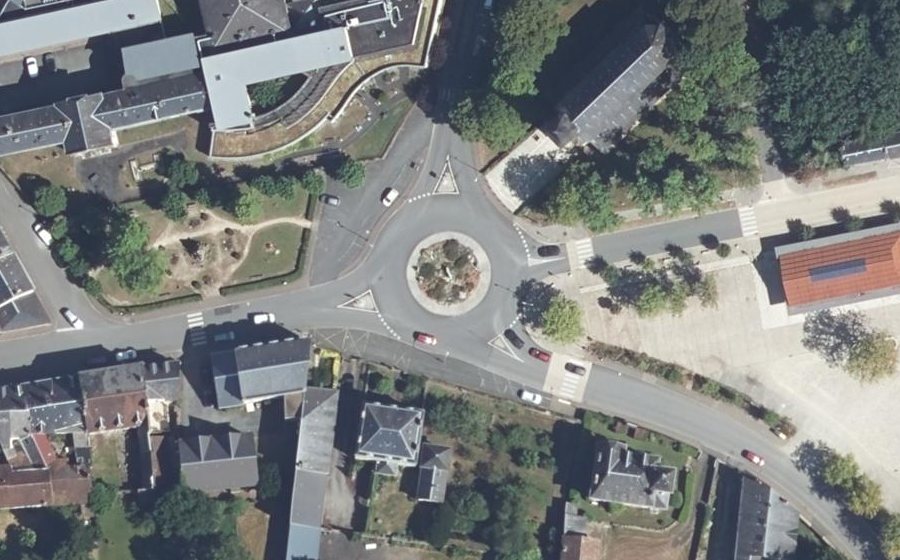 Vue aérienne du Rond-Point Pierre Dellile