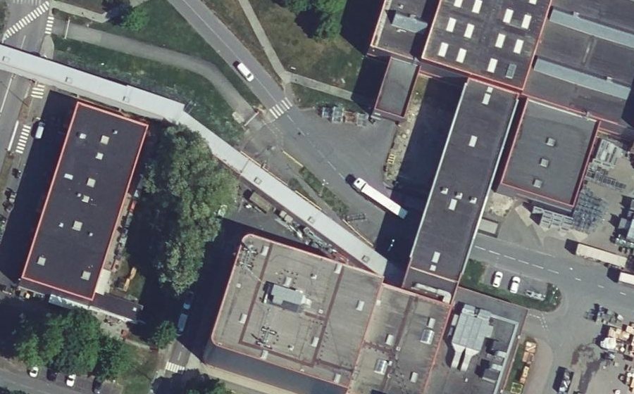 Vue aérienne du Rond-point anonyme n°474177093