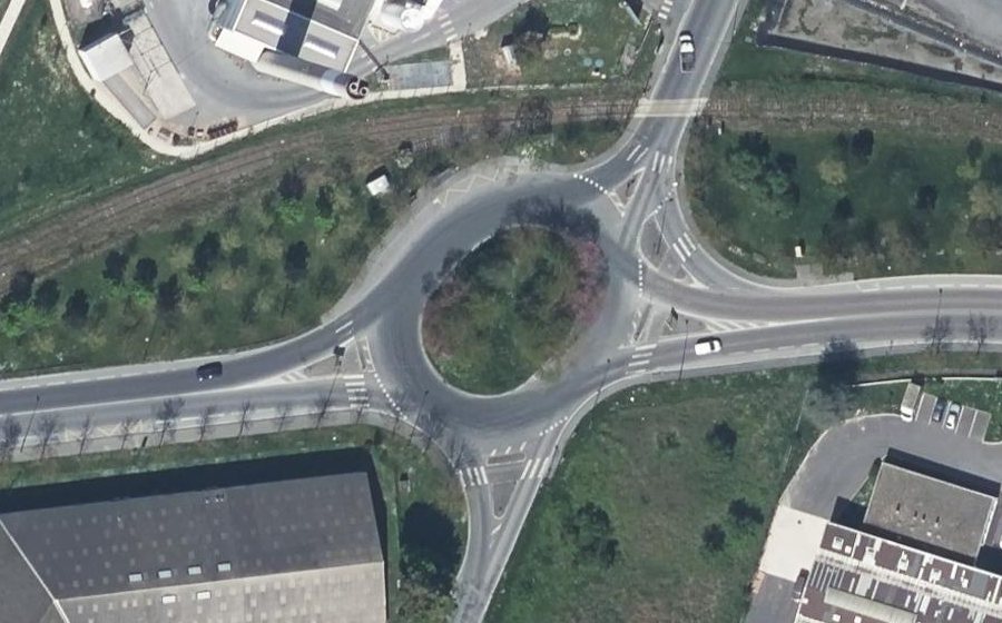 Vue aérienne du Rond-point anonyme n°4748057