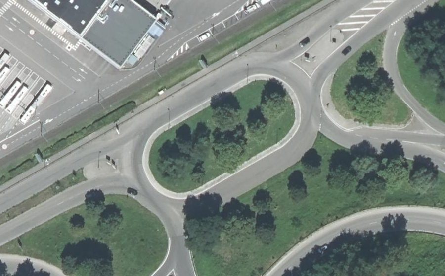 Vue aérienne du Rond-point anonyme n°4748390