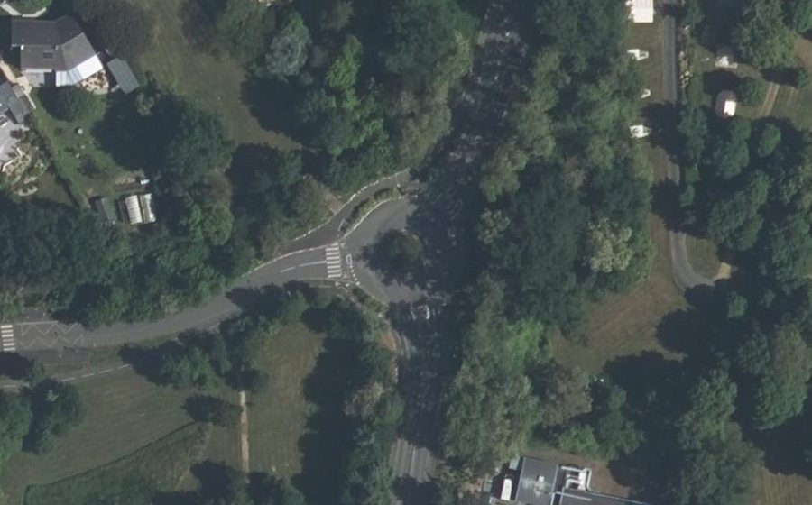 Vue aérienne du Rond-point anonyme n°4752103
