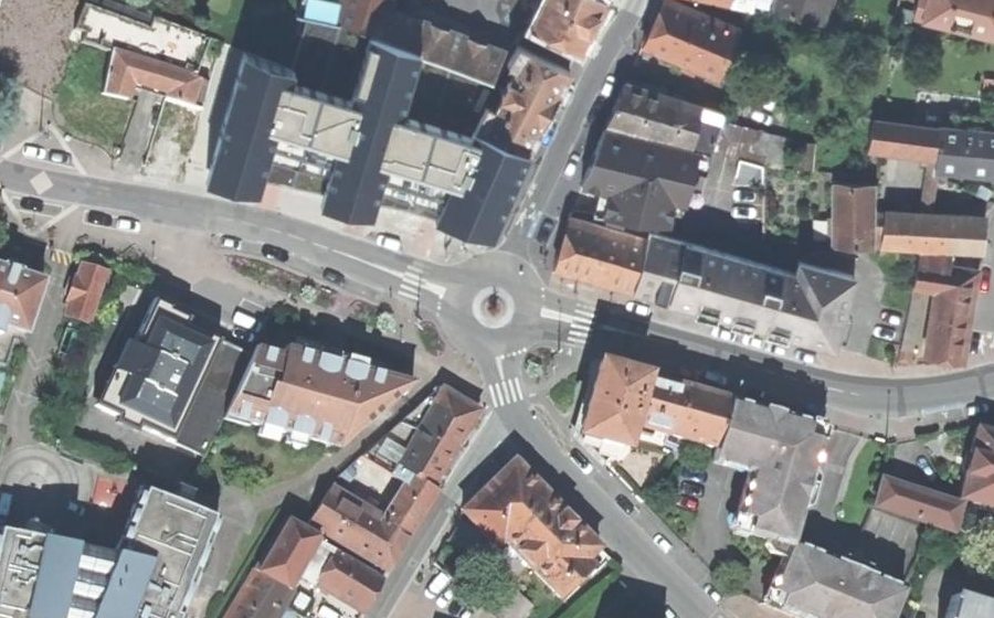 Vue aérienne du Rond-point anonyme n°4752359