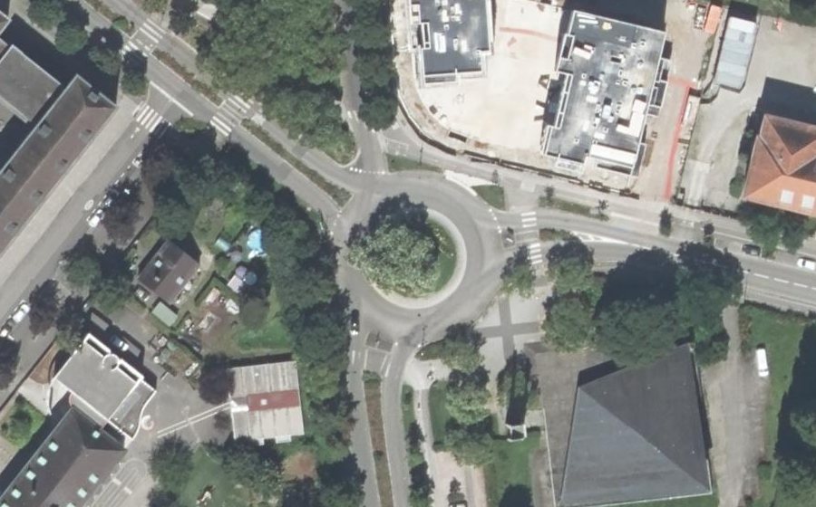 Vue aérienne du Rond-point anonyme n°4756848