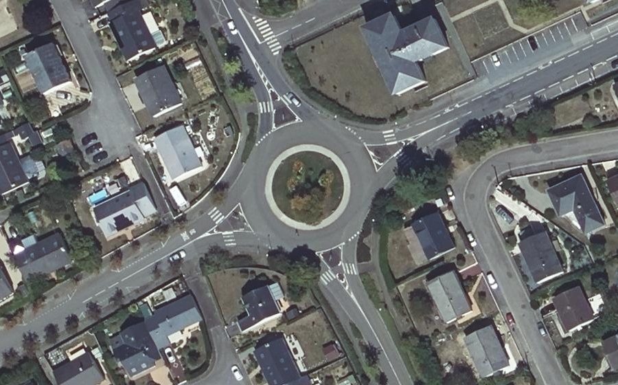 Vue aérienne du Rond-point anonyme n°4760552