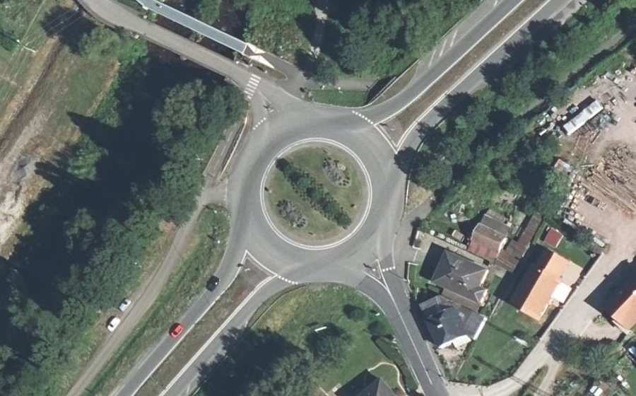 Vue aérienne du Rond-point anonyme n°4768365
