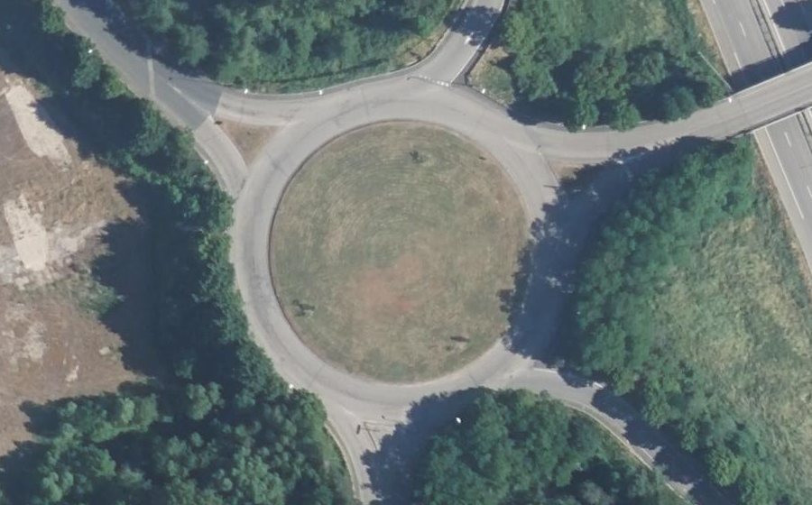 Vue aérienne du Rond-point anonyme n°4768582
