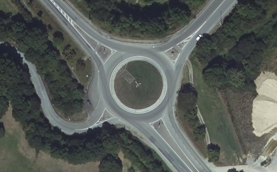 Vue aérienne du Rond-point anonyme n°4770403