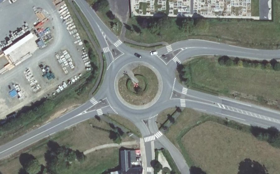 Vue aérienne du Rond-point anonyme n°4770412