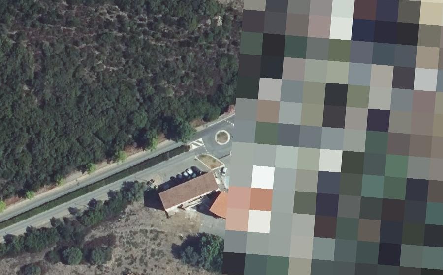 Vue aérienne du Rond-point anonyme n°477258243