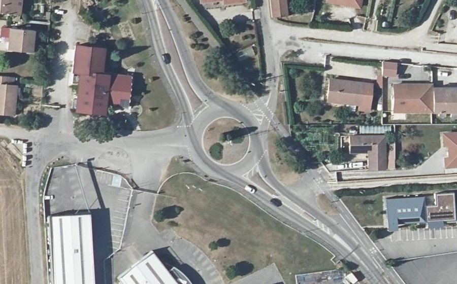 Vue aérienne du Rond-point anonyme n°4778983