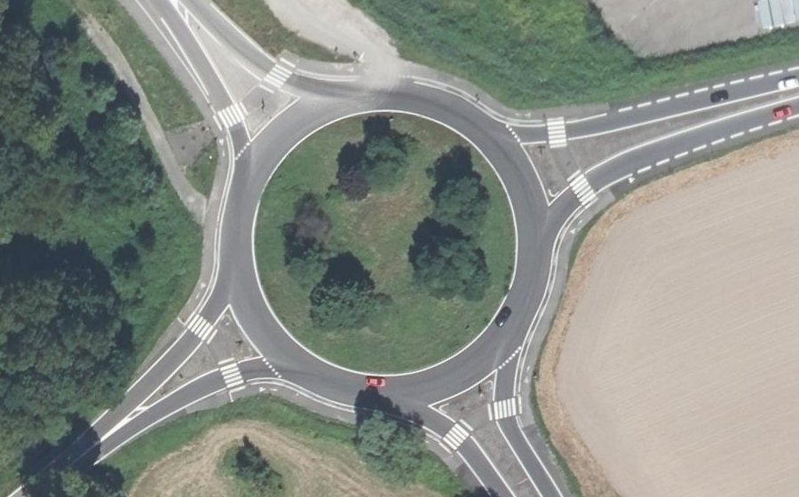 Vue aérienne du Rond-point anonyme n°4783222