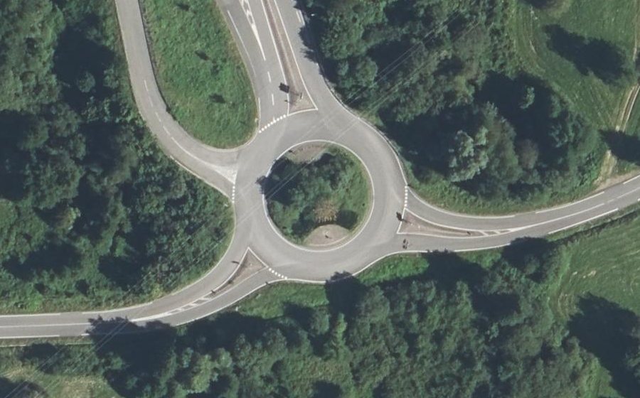 Vue aérienne du Rond-point anonyme n°4793820