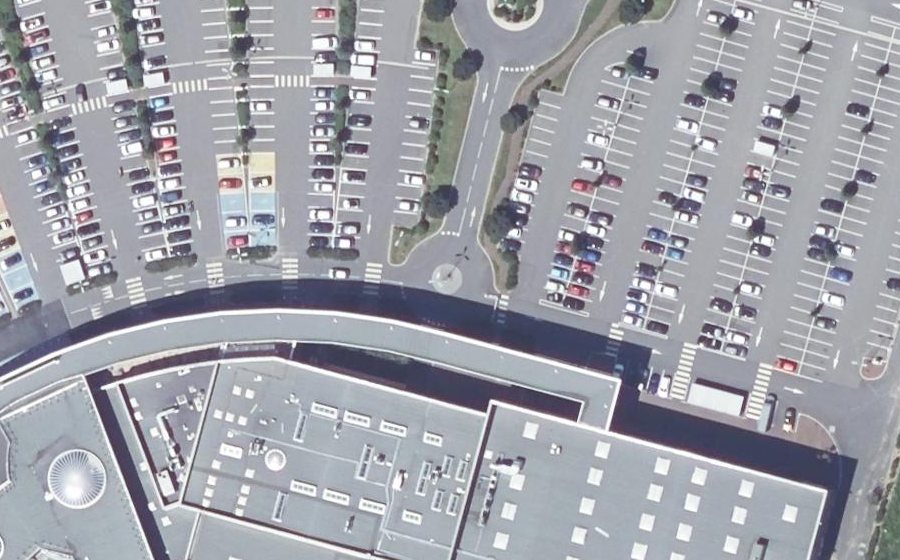 Vue aérienne du Rond-point anonyme n°480374192