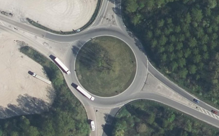 Vue aérienne du Rond-point anonyme n°4806474
