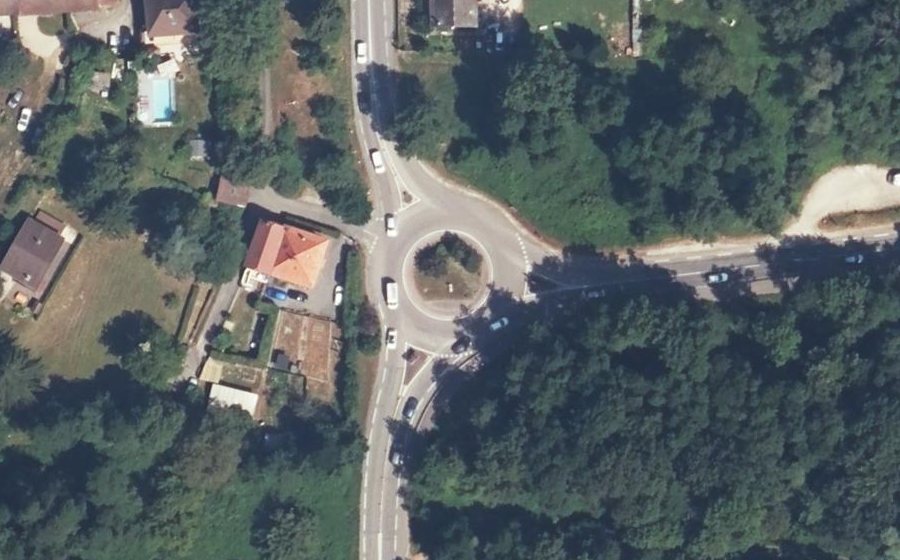 Vue aérienne du Rond-point anonyme n°4812252