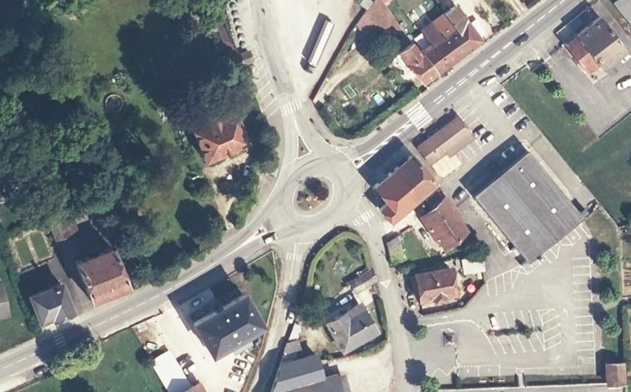 Vue aérienne du Rond-point anonyme n°4812258