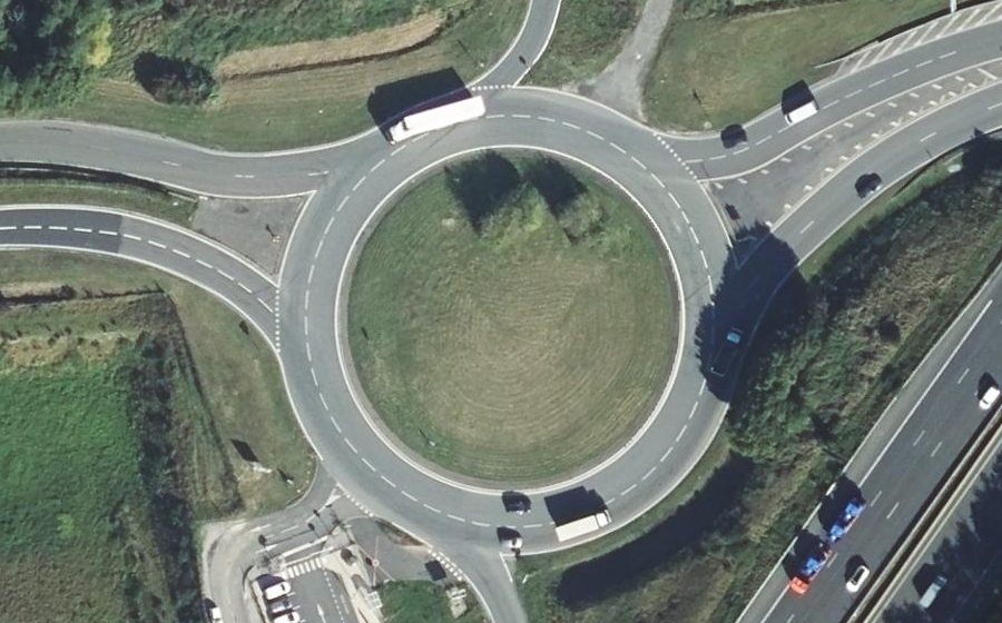 Vue aérienne du Rond-point anonyme n°4824183