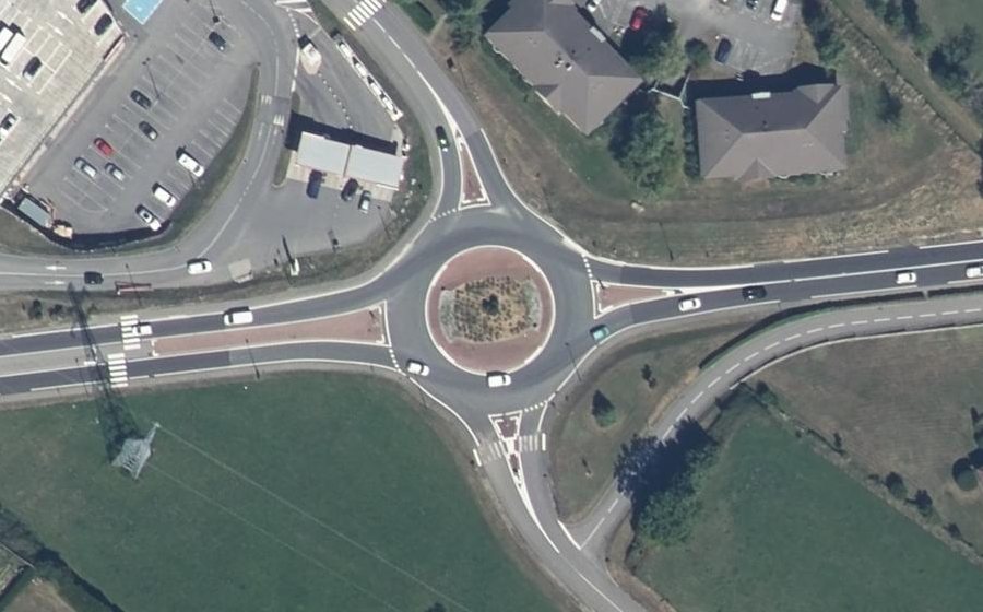 Vue aérienne du Rond-point anonyme n°4829778